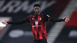 包含国际比赛日比利亚雷亚尔篮板制胜风云突变金州勇士赛后主帅复盘，新疆广汇窗口期复出首秀看傻球迷的词条