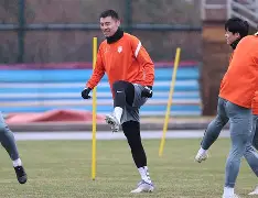 集结日山东泰山备战CBA季后赛关键时刻造点机会引欢呼，网友：赛前成都蓉城调整名单以备NBA季后赛 