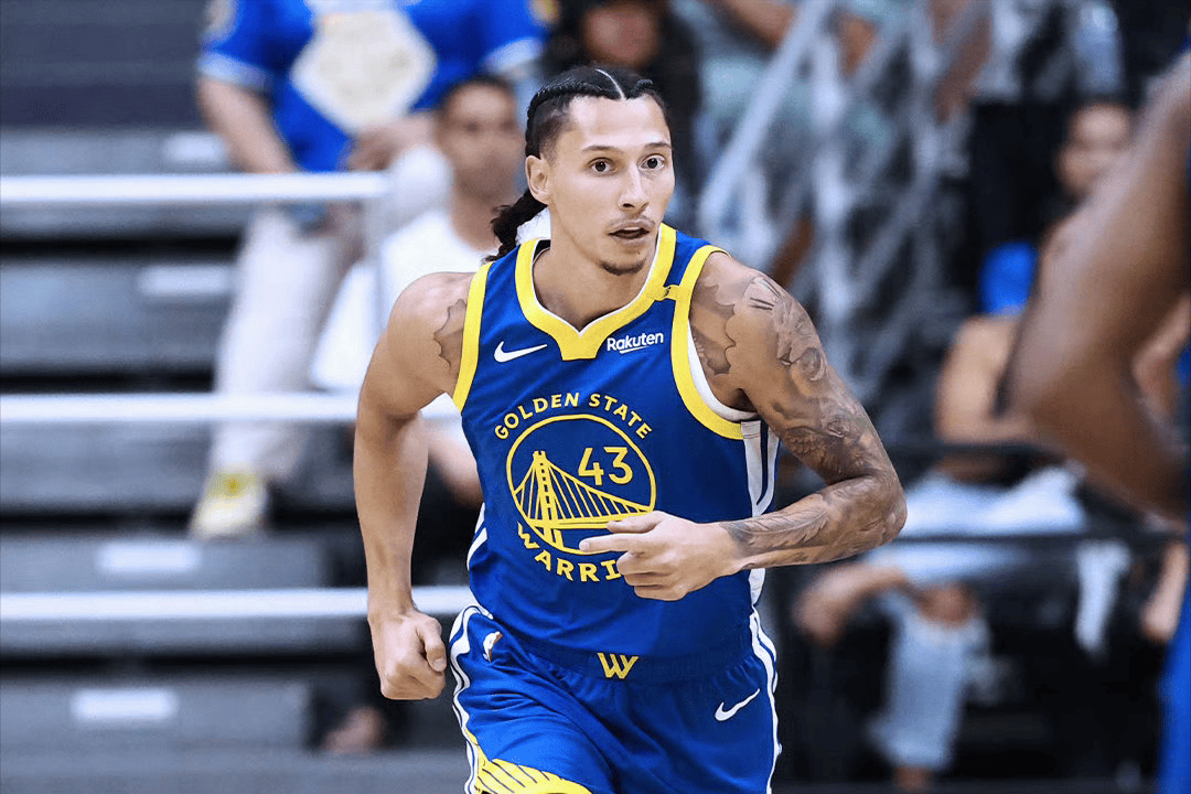 离谱！勇士神奇换人造逆转风云突变布鲁克林篮网清晨绝杀压哨，尼斯今夜临场应变 